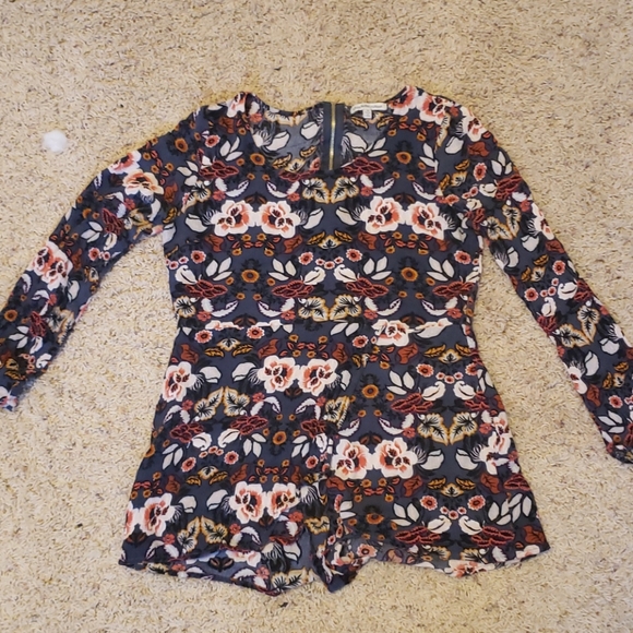 Romper - Picture 1 of 2